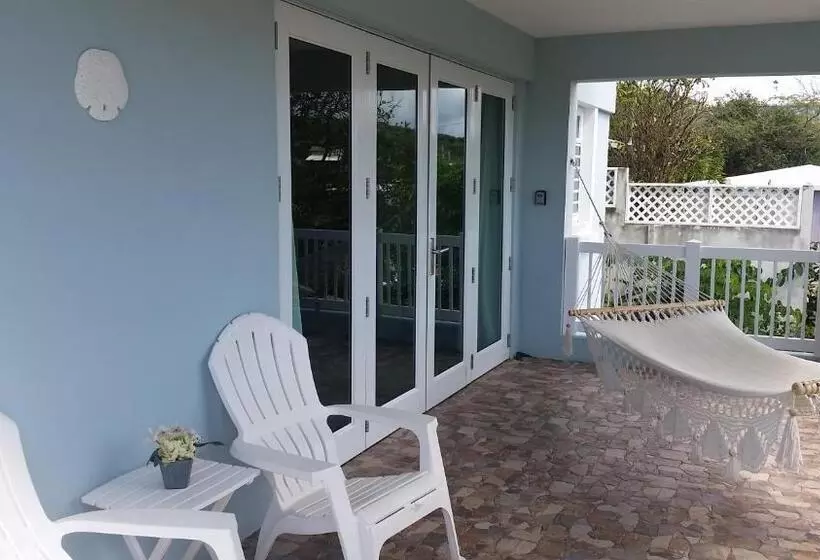 پانسیون Island Charm Culebra Studios & Suites   Amazing Water Views From All 3 Apartments Located In Culebra