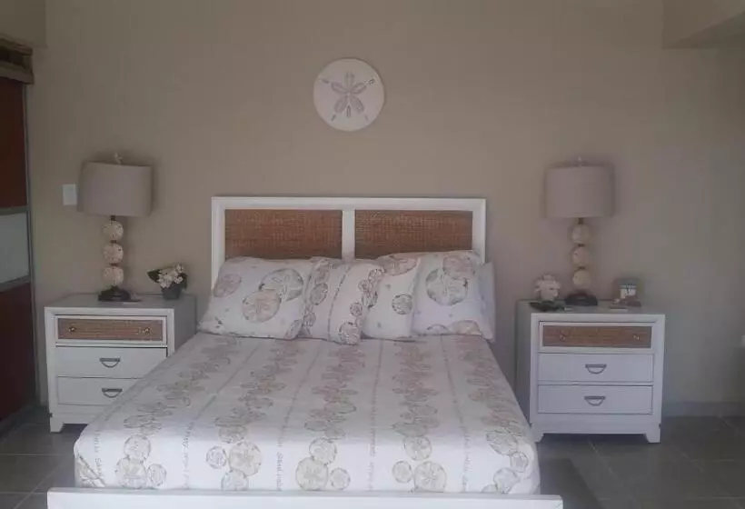 پانسیون Island Charm Culebra Studios & Suites   Amazing Water Views From All 3 Apartments Located In Culebra