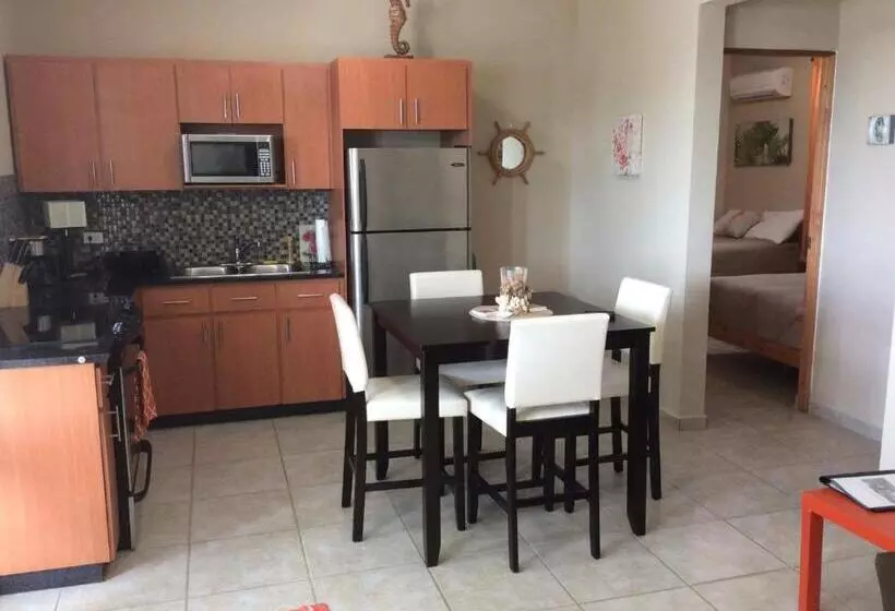 پانسیون Island Charm Culebra Studios & Suites   Amazing Water Views From All 3 Apartments Located In Culebra