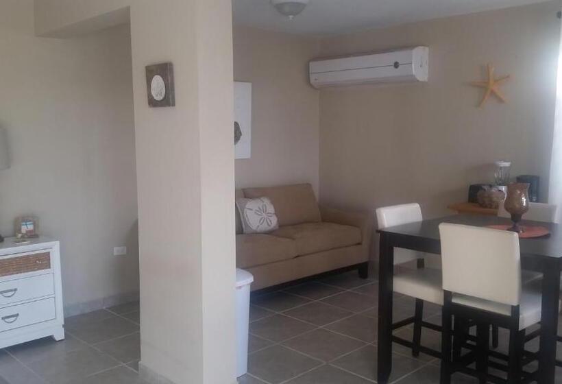 پانسیون Island Charm Culebra Studios & Suites Amazing Water Views From All 3 Apartments Located In Culebra