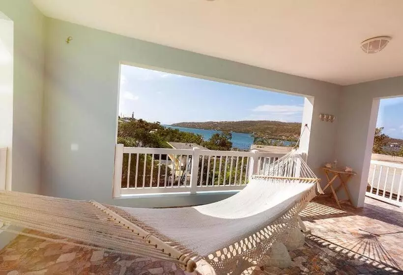 پانسیون Island Charm Culebra Studios & Suites   Amazing Water Views From All 3 Apartments Located In Culebra