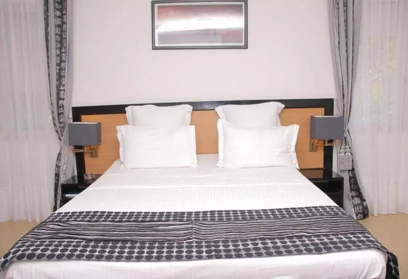 پانسیون Villa Perle Noire