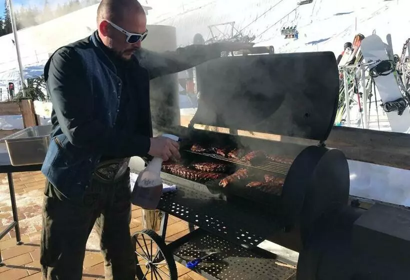 ユースホステル Simal Alm