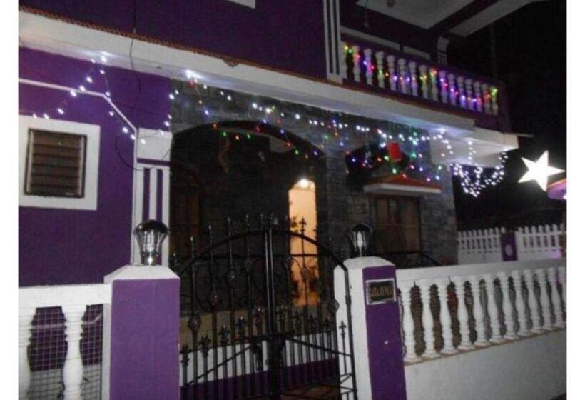 Aamiaismajoitus (B&B) Friends Clubhouse 2 Near La Calypso