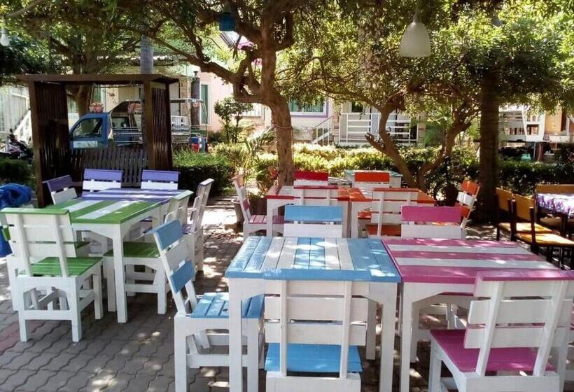 هتل ณดา เกาะล้าน รีสอร์ท