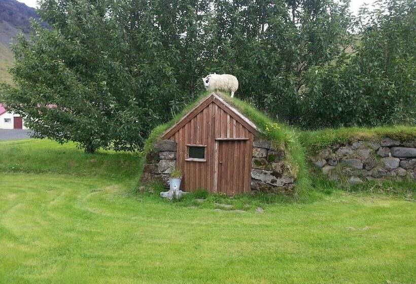 هتل ásólfsskáli Cottage