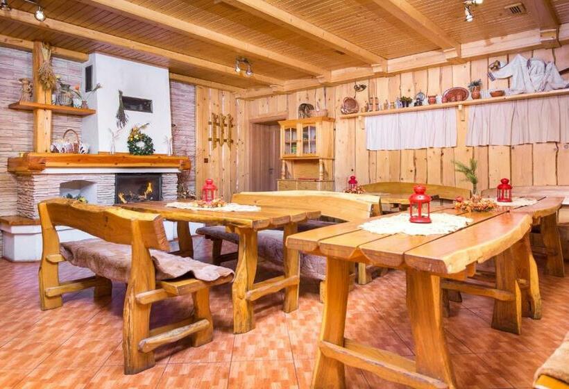 膳宿费 Penzion Larion