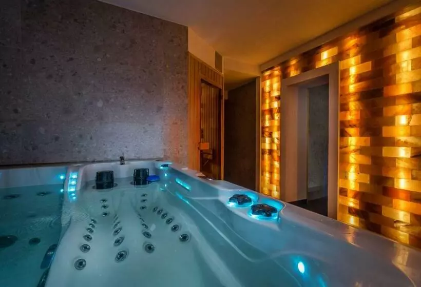 Majatalo Penzion Larion