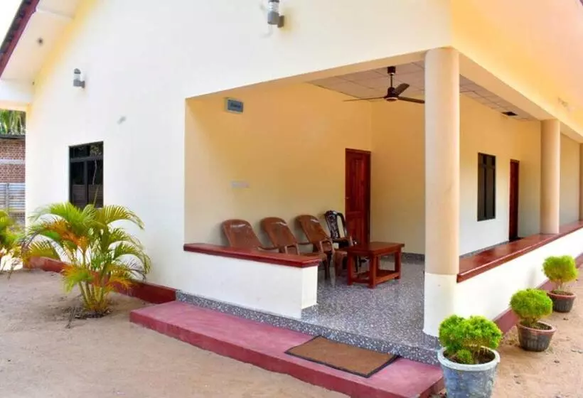 ペンション Yaswi Guest House
