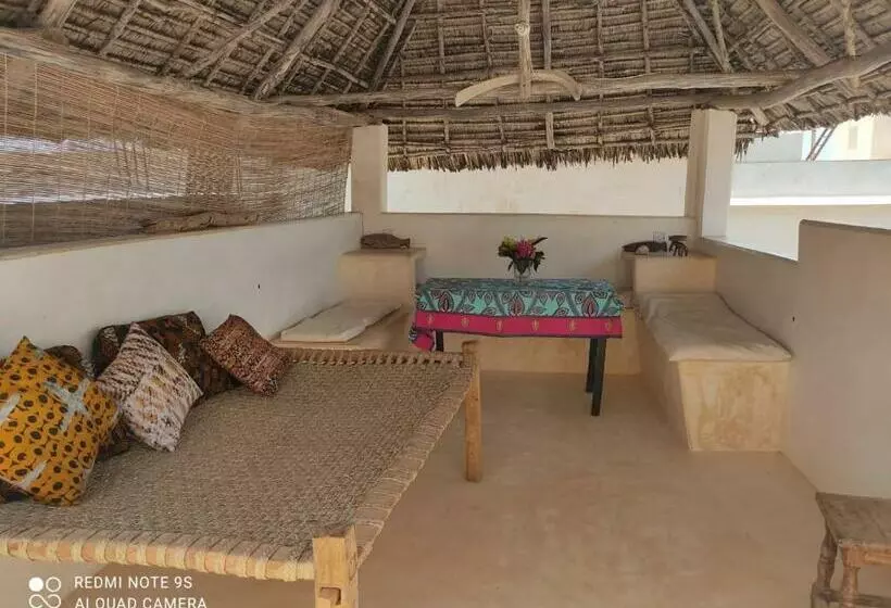 تختخواب و صبحانه Furaha House