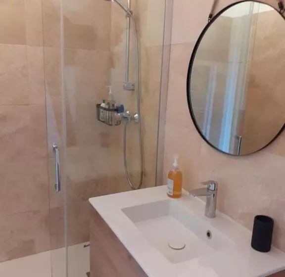 Aamiaismajoitus (B&B) La Fée Des Eaux