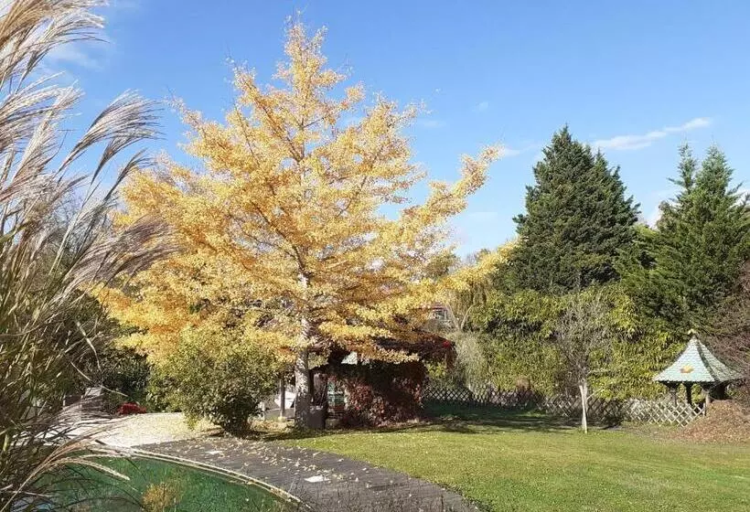 Aamiaismajoitus (B&B) La Fée Des Eaux