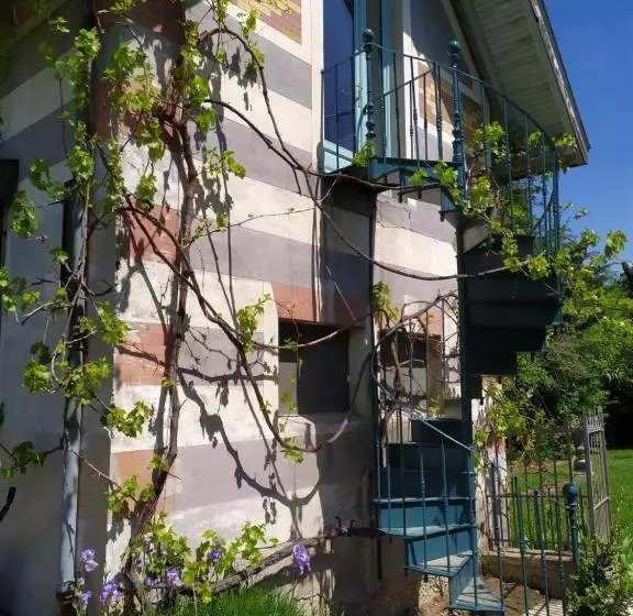 Aamiaismajoitus (B&B) La Fée Des Eaux