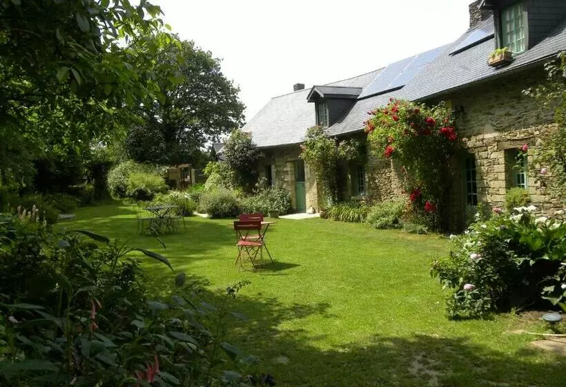 Aamiaismajoitus (B&B) Le Lavoir De Julia
