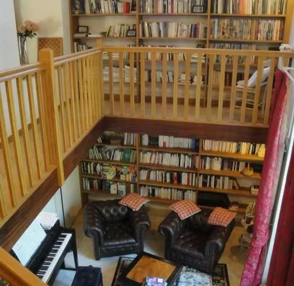 Aamiaismajoitus (B&B) Maison Vérosia