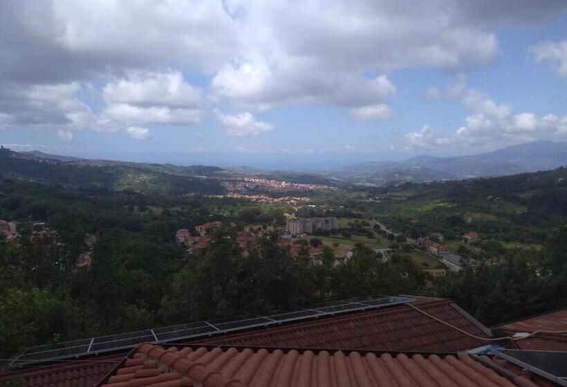 Отель Azienda Agrituristica Le Prunelle