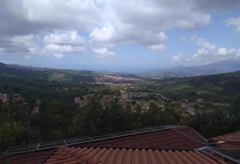 Hotelli Azienda Agrituristica Le Prunelle