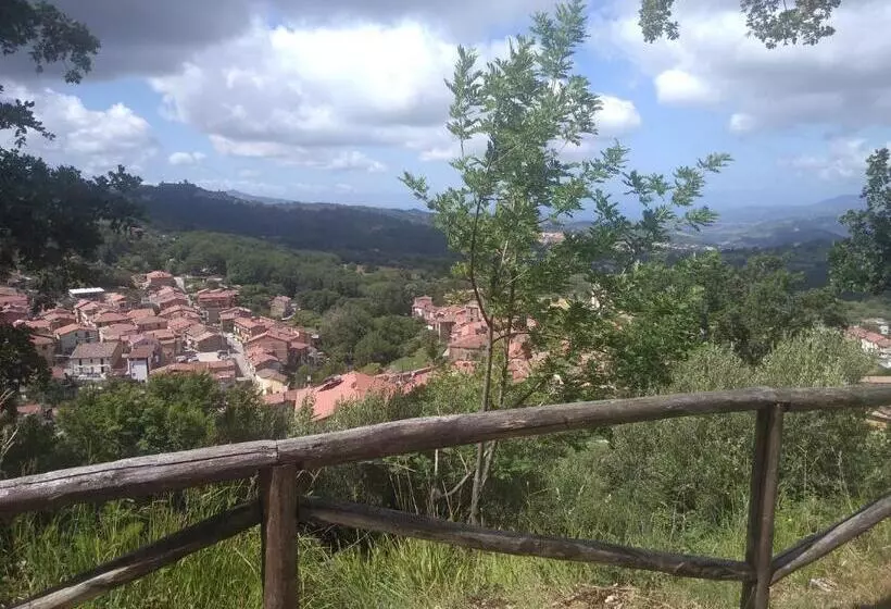 Hotelli Azienda Agrituristica Le Prunelle