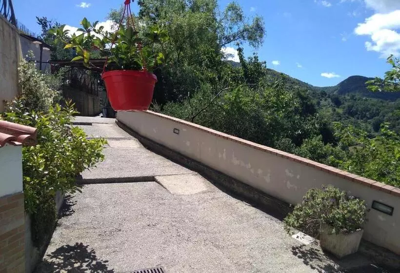 Hotelli Azienda Agrituristica Le Prunelle