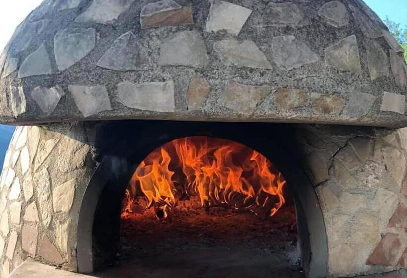 Отель Azienda Agrituristica Le Prunelle