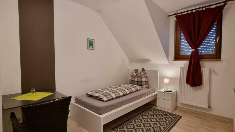 ホテル Restaurant Nikopolis