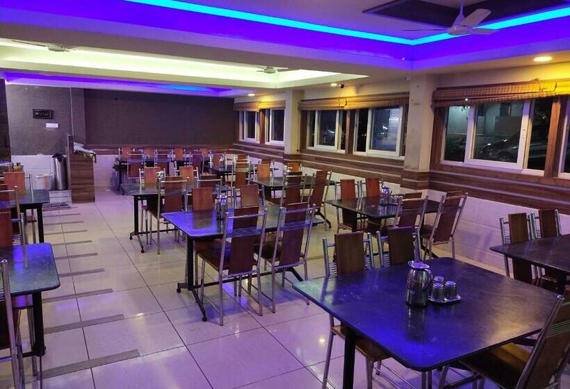 Otel Sri Jawahar S Residency