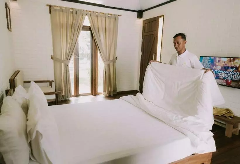 Hotelli The Kelong Trikora Resort