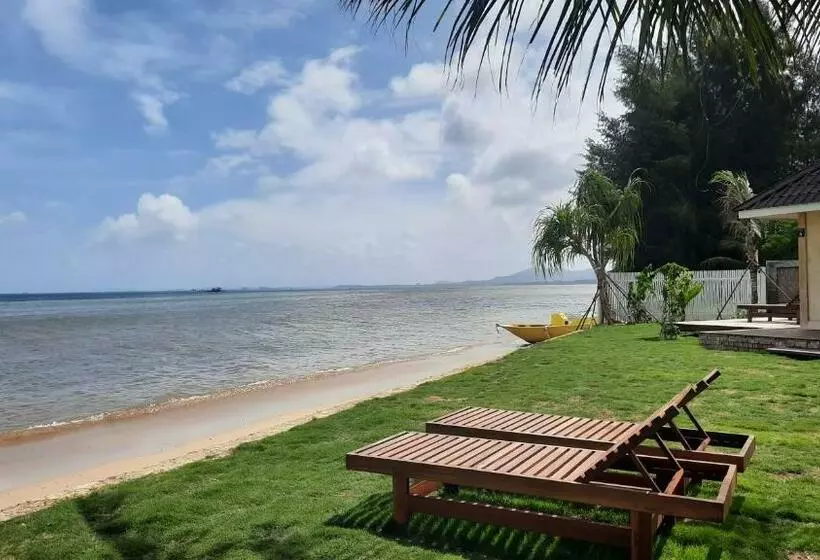 Hotelli The Kelong Trikora Resort