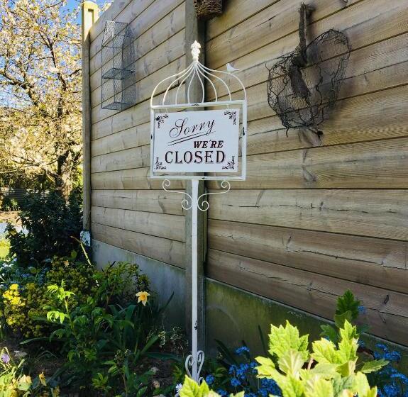 פנסיון Au Gré Des Saisons