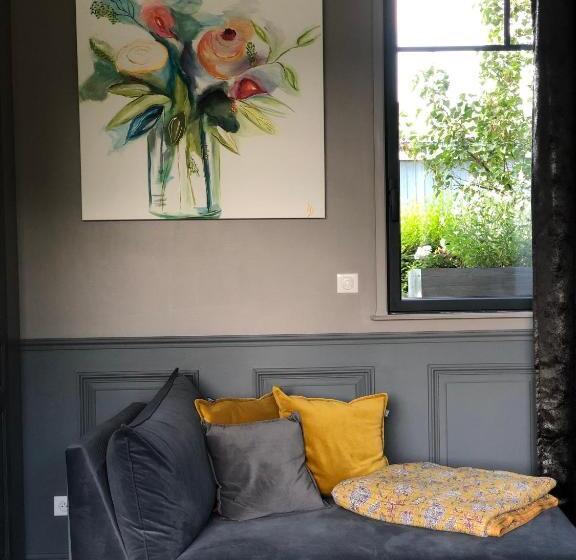 פנסיון Au Gré Des Saisons