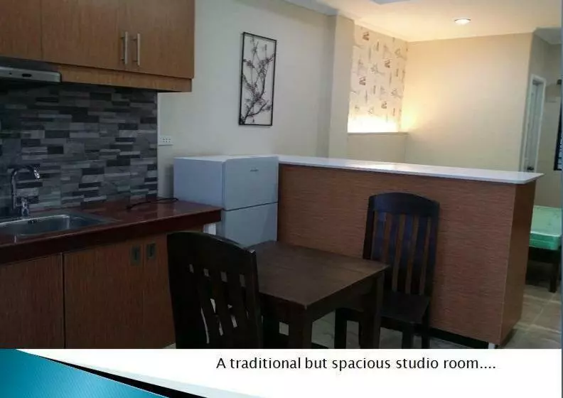 ペンション Red Apartelle