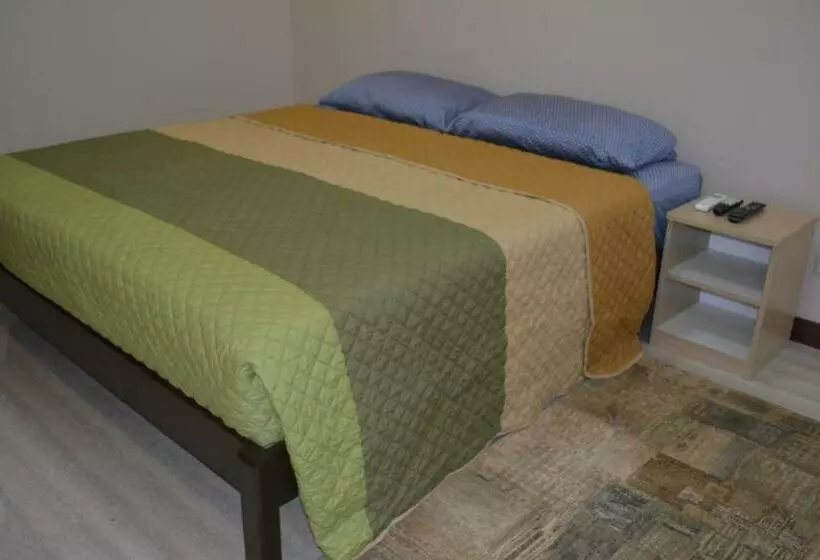 ペンション Red Apartelle