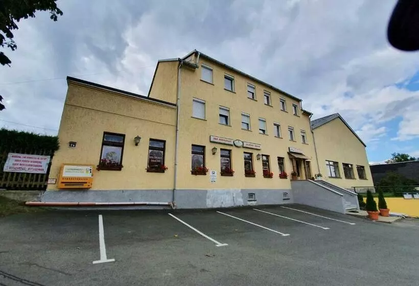 Majatalo Ferienwohnung Goldener Drache