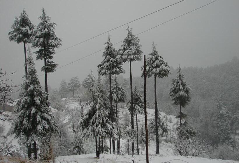 호텔 Blusalzz Escapade Anant Rasa