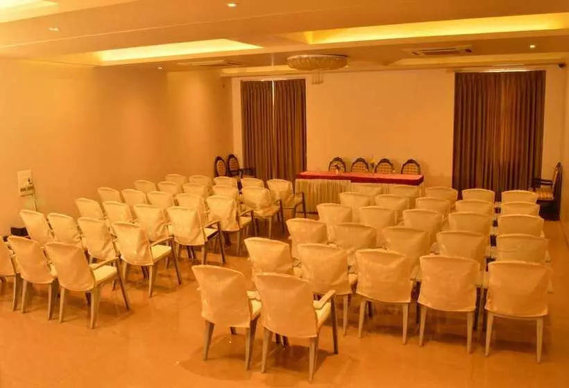 هتل Comfort Inn Prince