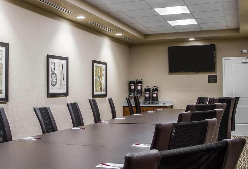 酒店 Comfort Suites Woodland  Sacramento Airport