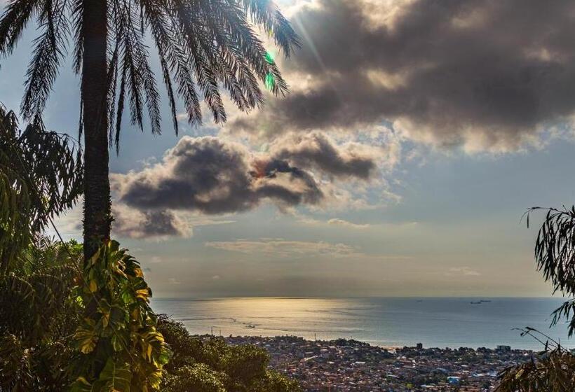 호텔 The Country Lodge