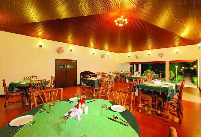 Hotel Leisure Vacations Goldfield Lake Resort