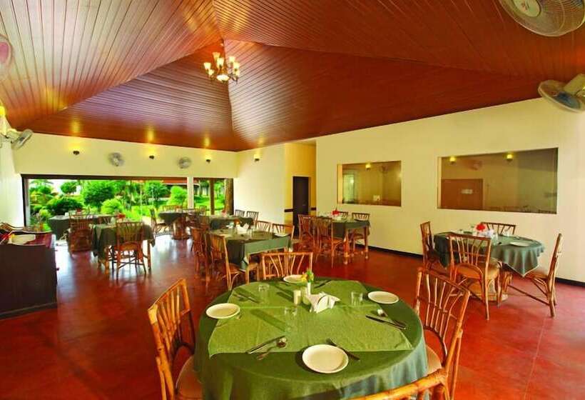 Hotel Leisure Vacations Goldfield Lake Resort