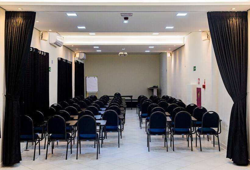 酒店 Economy Master