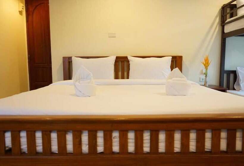 فندق Hathai House