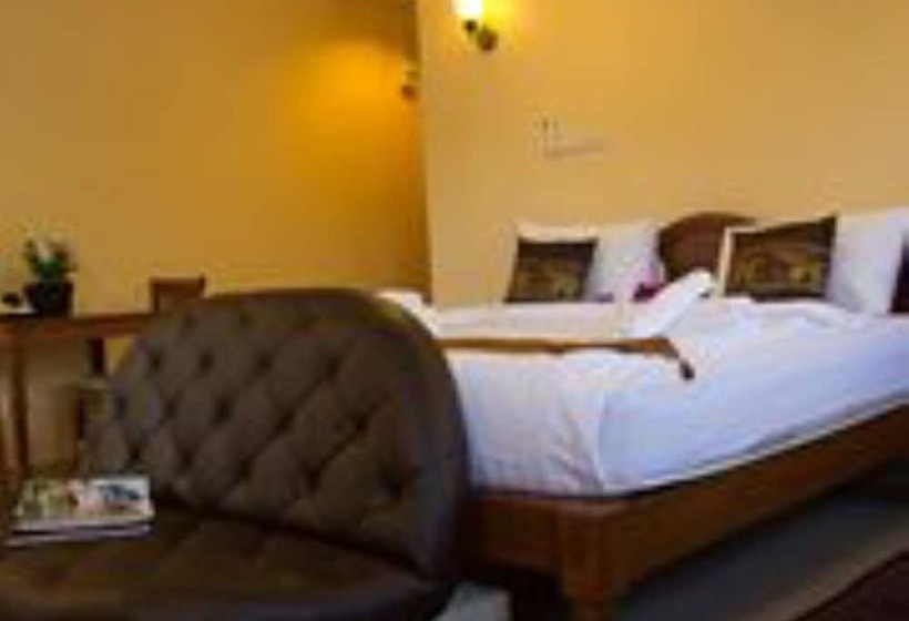 فندق Hathai House