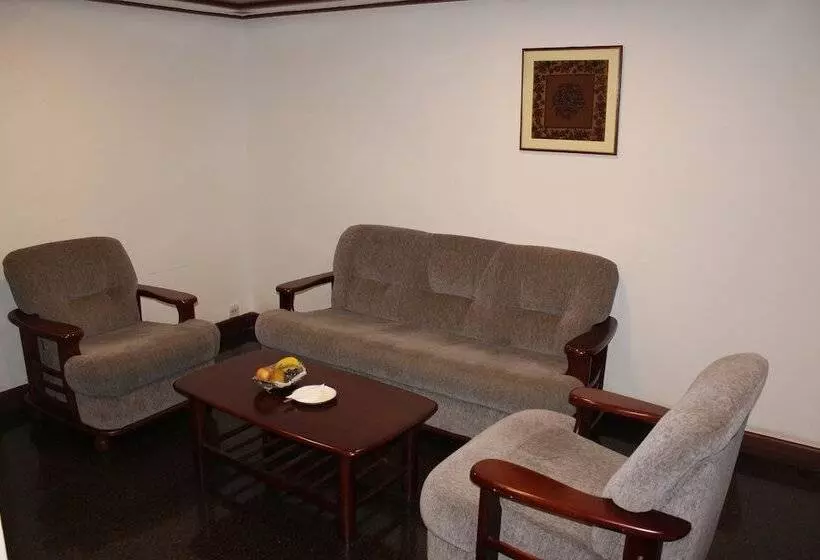 Keys Select By Lemon Tree Hotels, Malabar Gate, Kozhikode