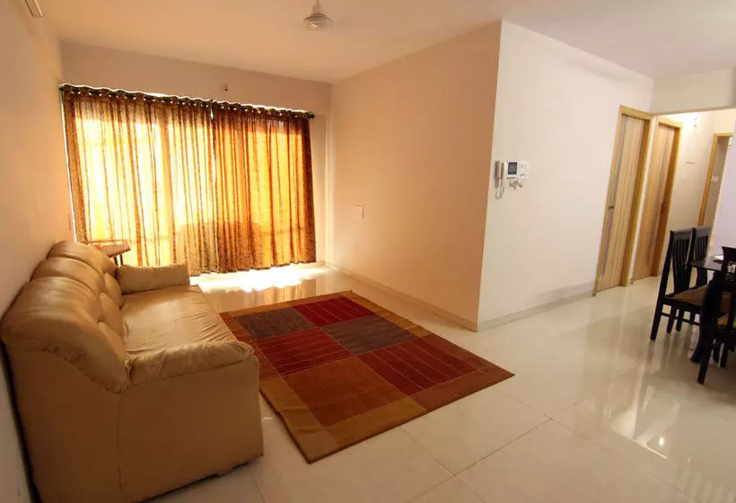 ホテル Oyo Apartments Mumbai Vikhroli