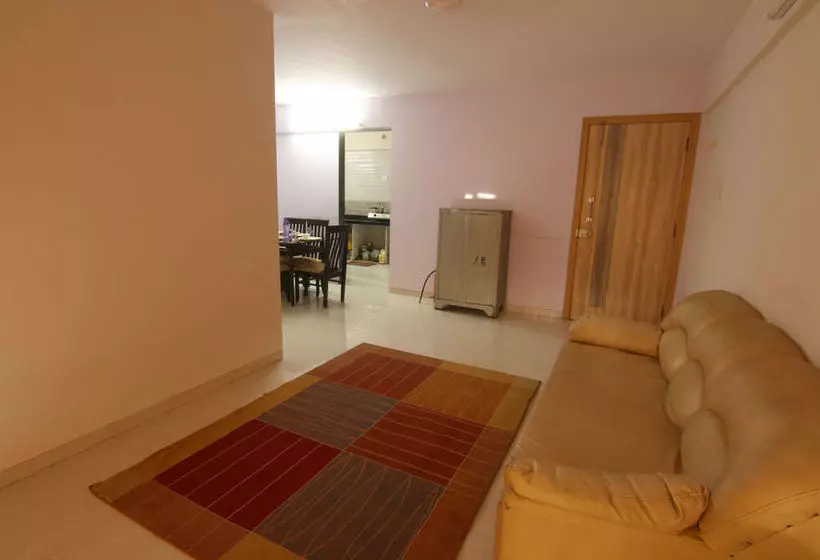 ホテル Oyo Apartments Mumbai Vikhroli