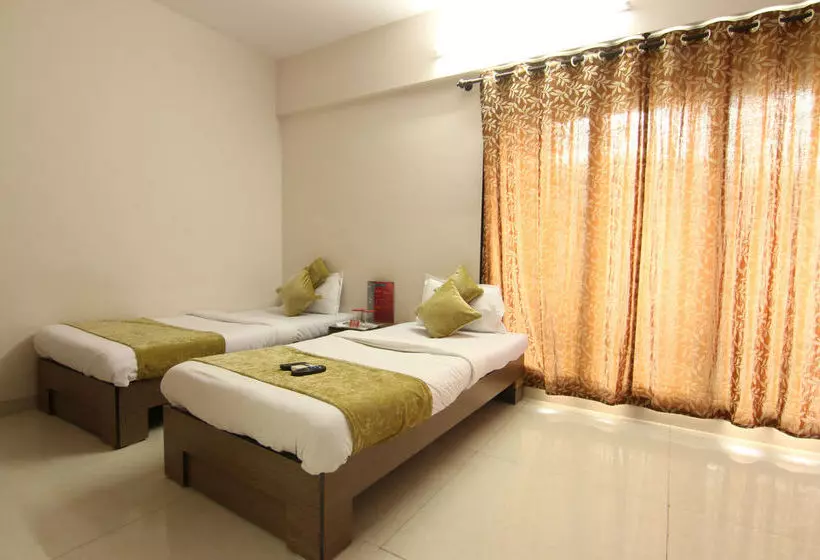 ホテル Oyo Apartments Mumbai Vikhroli