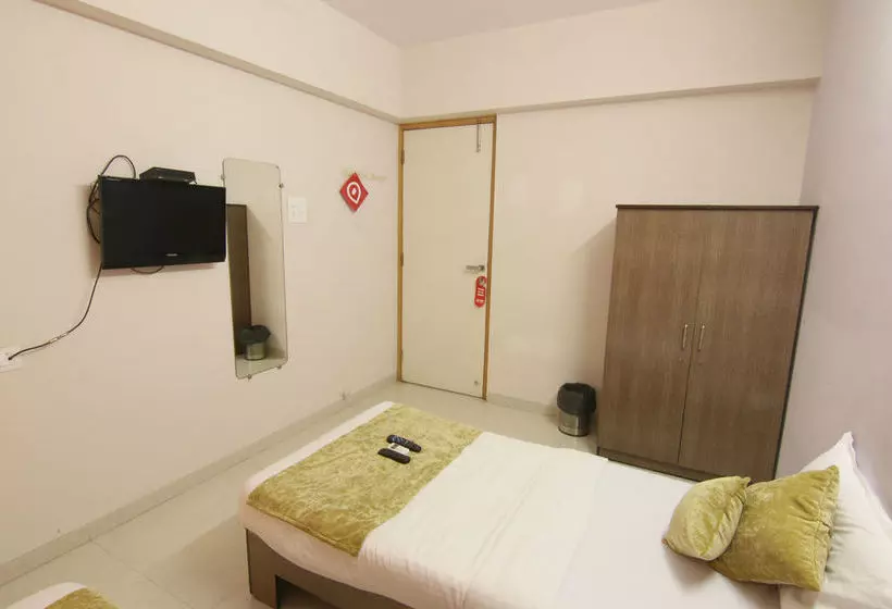 ホテル Oyo Apartments Mumbai Vikhroli