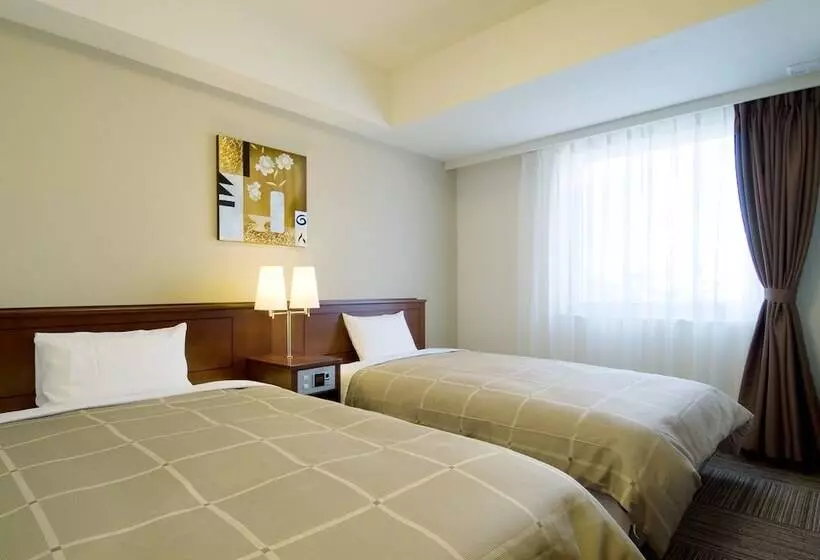 בית מלון כפרי Route Inn Ena