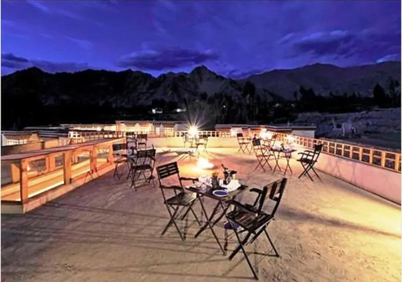 ホテル Saboo Resorts