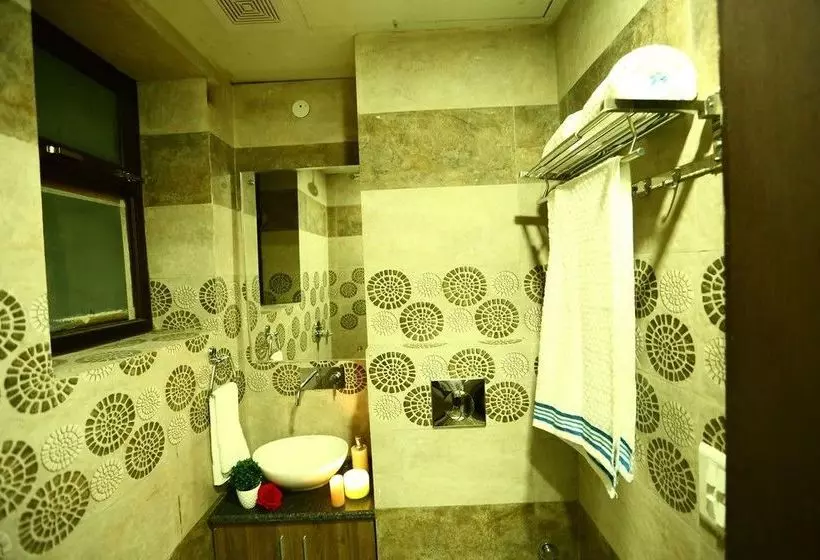 Отель Safari Park Resort